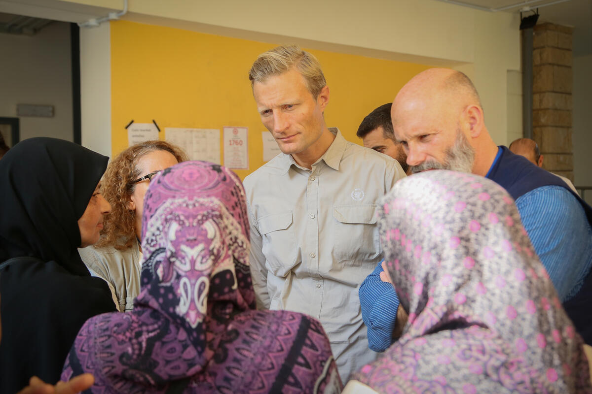 WFP/Mohammed Awadh: Mr. Carl Skau, Deputy Executive Director of the United Nations World Food Programme visit to a school shelter in Beirut.