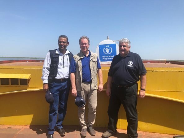 WFP Executive Director visits Sudan to meet new government and sends off first barges to South Sudan 