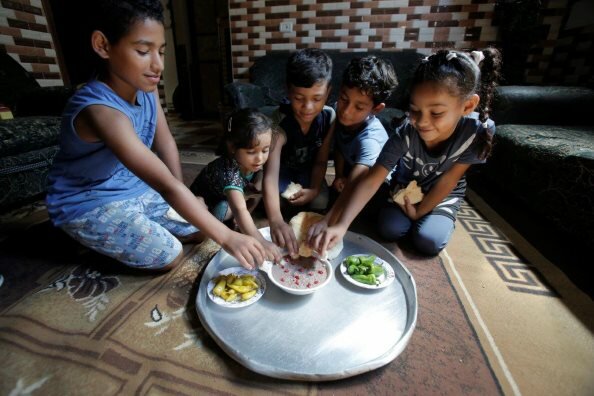 Japan helps WFP to maintain food assistance to families in Gaza 