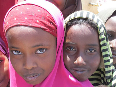 Photo: WFP/Caroline Bird Group of children in a distribution center