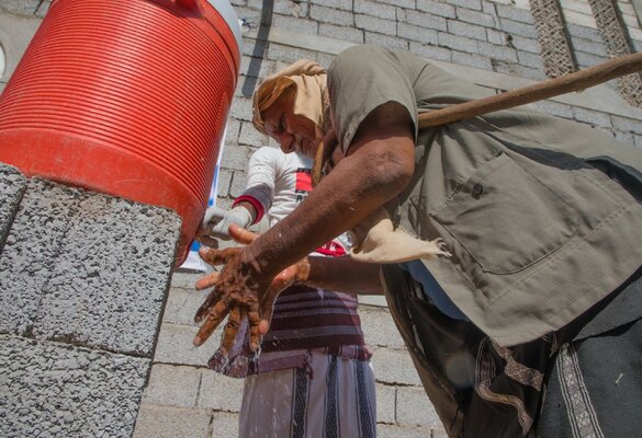 Hand washing station at food distribution point