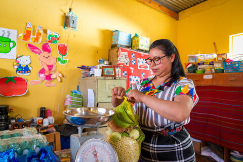 Guatemala: How WFP-supported farmers keep school learners nourished