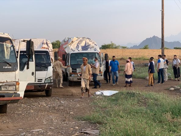 WFP:Photo/photogallery, a UN convoy of emergency relief reached Durayhimi City, Yemen