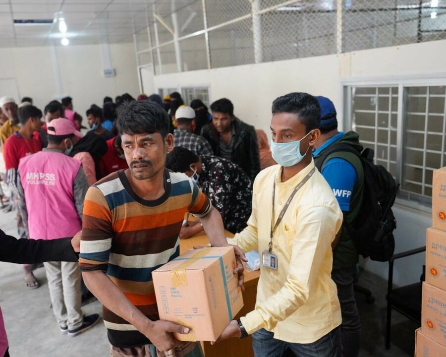 After The Fire Wfp Assists Rohingya Refugees In Bangladesh World Food Programme