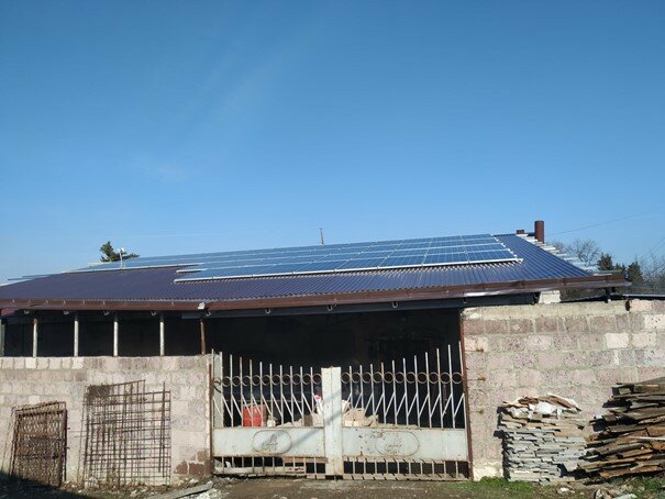 The solar panels installed on the roof of the bakery, thanks to WFP’s support. Photo credit: WFP/Vahan Arakelyan