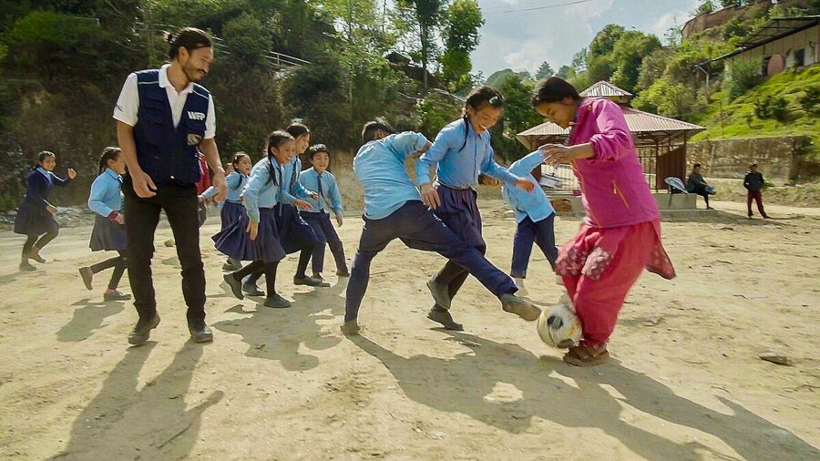 900px x 506px - Nepal's school meals score a goal against hunger | World Food Programme