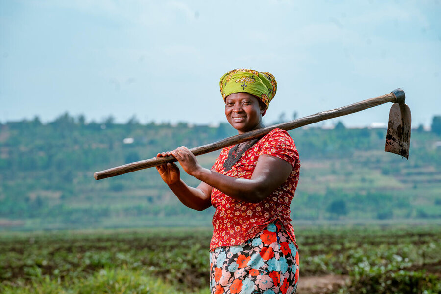 Mukakarisa takes part in a cooperative in a collaboration with WFP and Cordaid in Gisara province in Rwanda