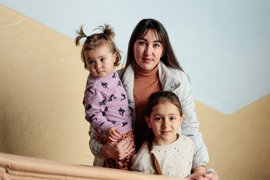 In Ukraine's southern city of Odessa, mother Regina says her nine-year-old daughter Sabina (R) has gotten used to the air raid sirens that go off at her school. Photo: WFP/Serge Poliakov