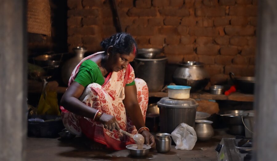 In her eastern Indian village, farmer Subasa Mohanta has become the go-to expert in cultivating millet. Photo: WFP/Shyamalima Kalita